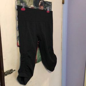 Lululemon ruched side yoga pants